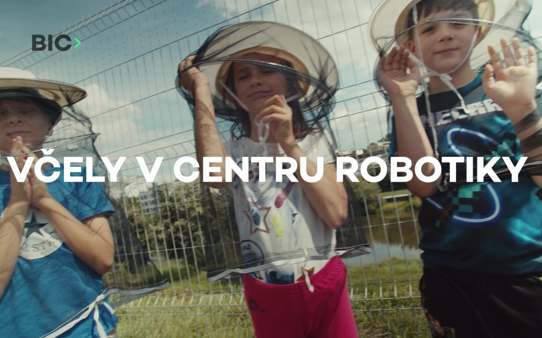 VČELY V CENTRU ROBOTIKY CZ/EN